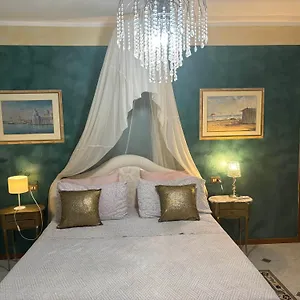  Bed & Breakfast Massenzio's House