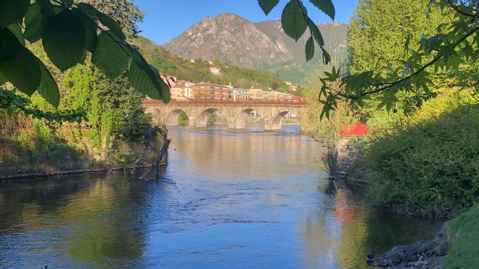 Welcomely - Ponte Vecchio Family Apartment Lecco