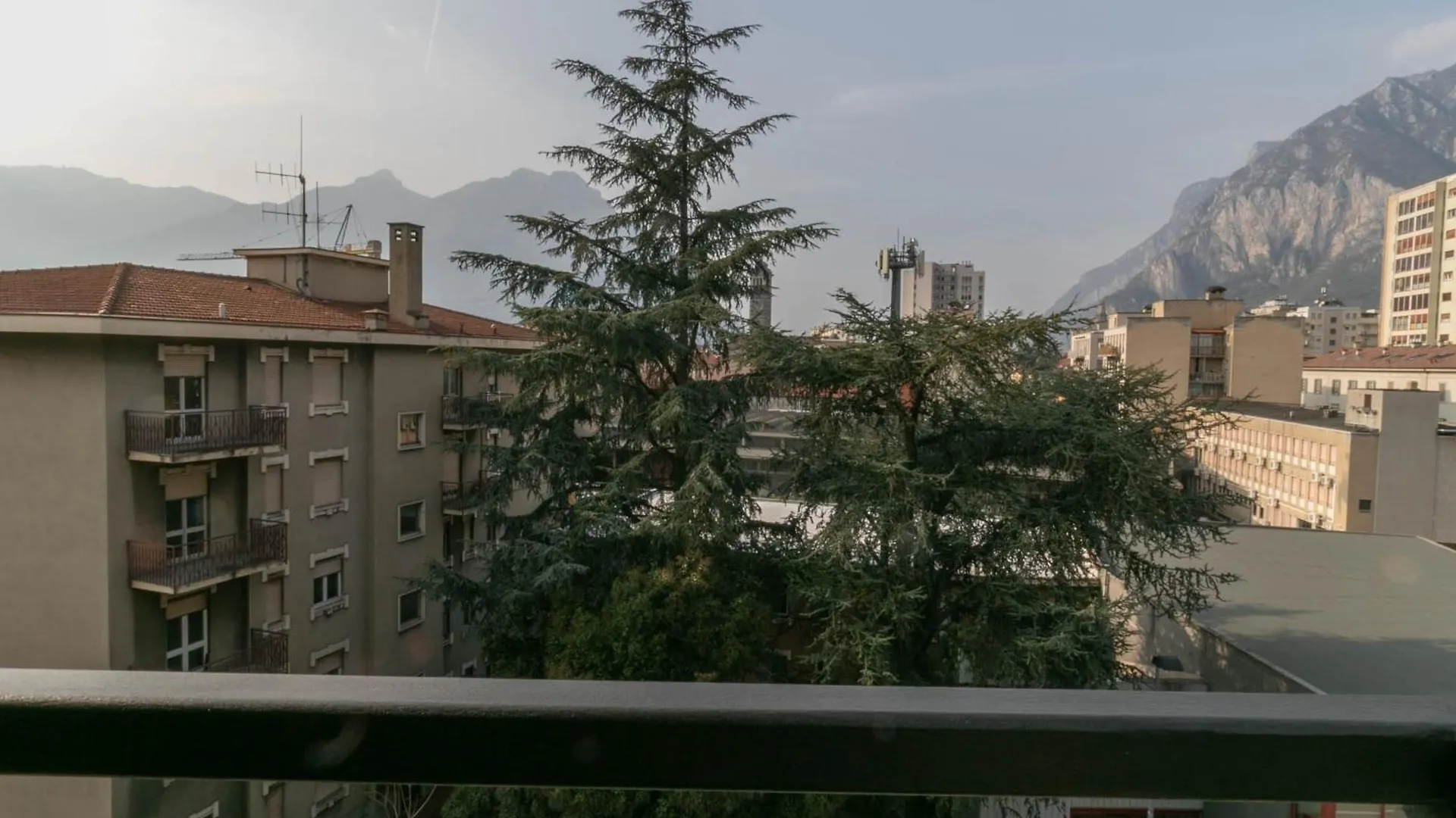 Welcomely - Ponte Vecchio Family Apartment Lecco 0*,  Italy