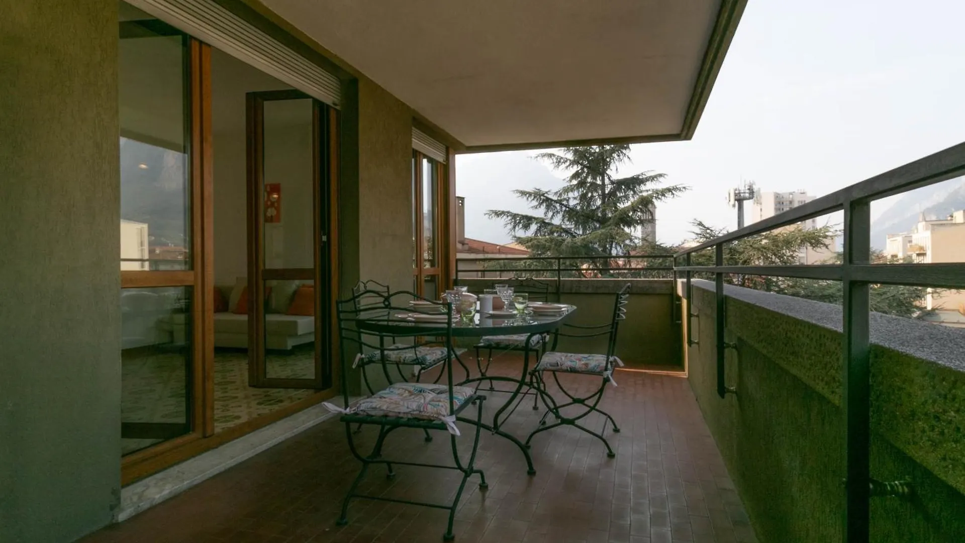 Welcomely - Ponte Vecchio Family Apartment Lecco 0*,