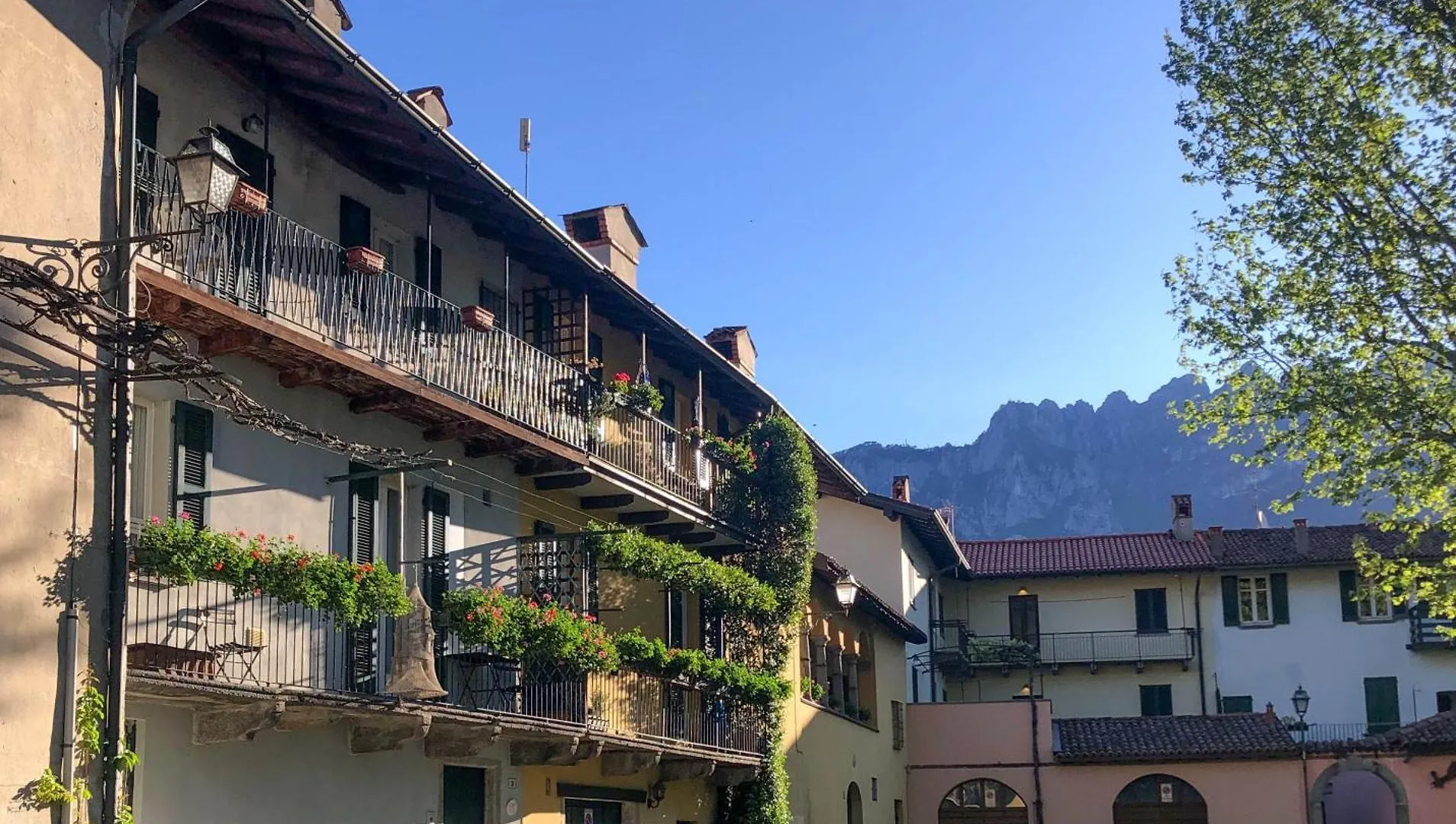 Welcomely - Ponte Vecchio Family Apartment Lecco Italy